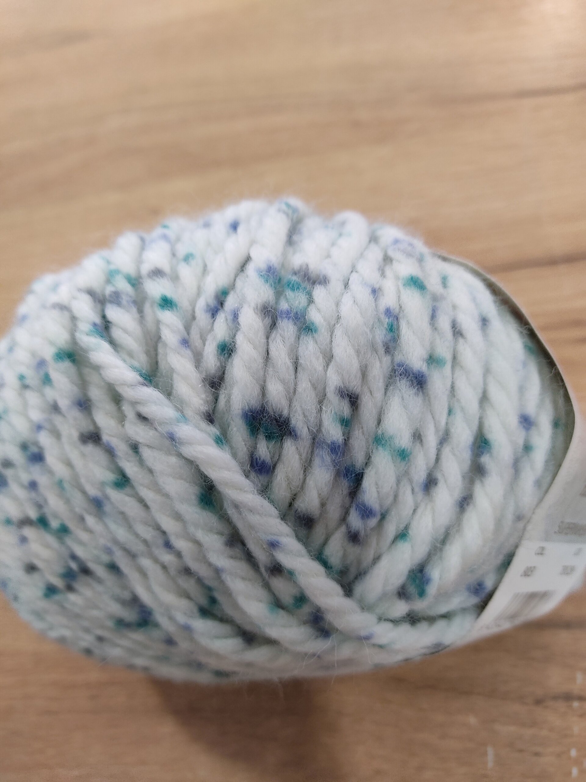 Lana Big Merino Tweedy - 2